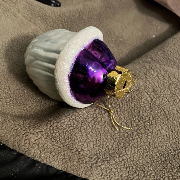 SET OF 4 GLASS CHRISTMAS SANTA CLAUS ORNAMENTS - Picture 2 of 13